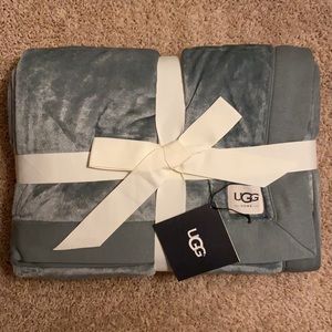 Ugg Duffield Throw Blanket Chinois Green